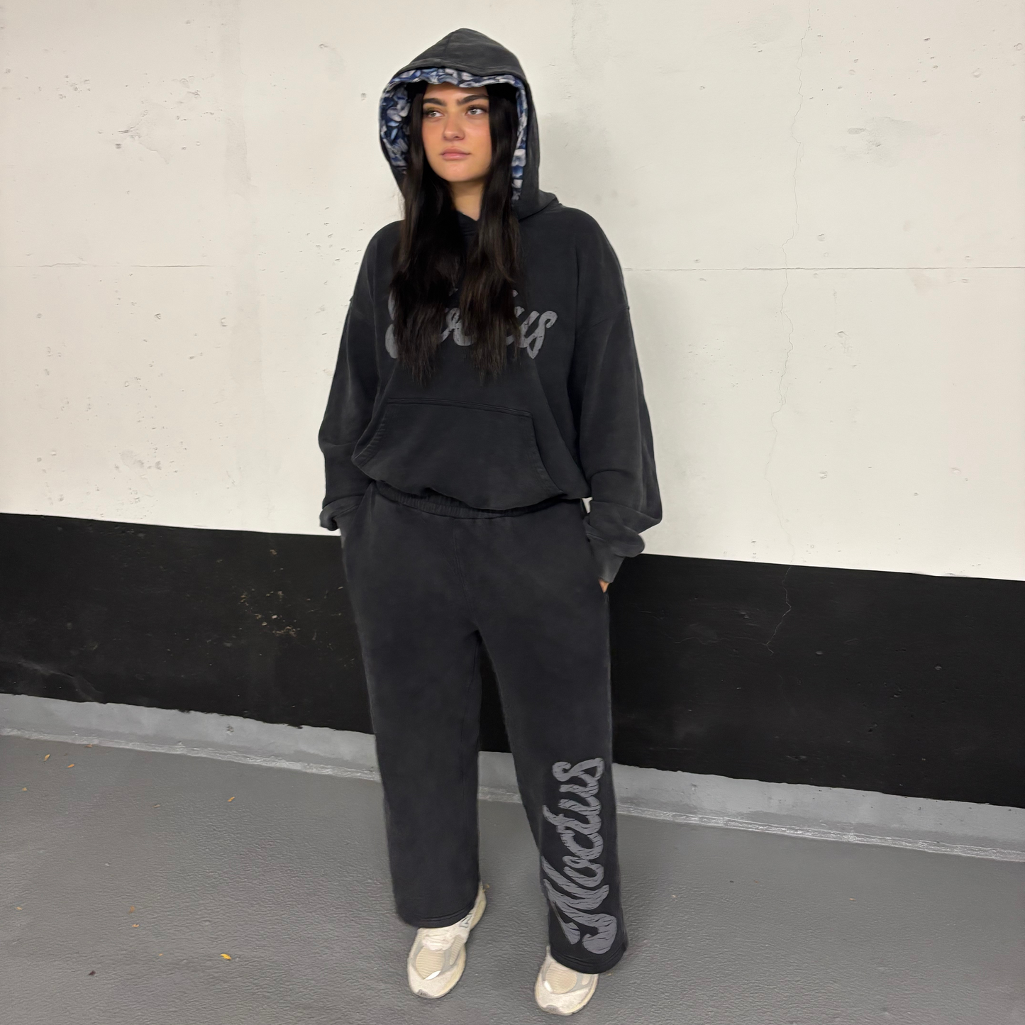 NVCTUS PETAL HOODIE - BLACK